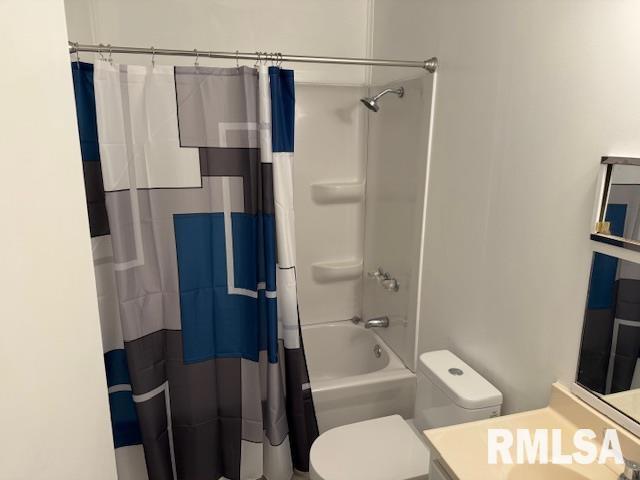 1308 Main St, Carterville, IL 62918 - full bathroom featuring toilet, vanity, and shower / bathtub combination with curtain