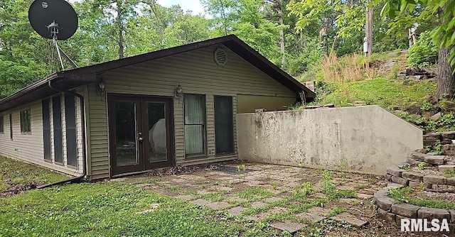 90 Carlock Rd, Murphysboro, IL 62966 - view of property exterior featuring french doors