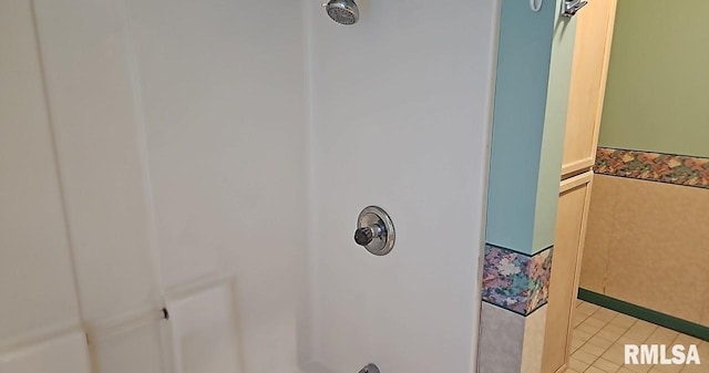 90 Carlock Rd, Murphysboro, IL 62966 - bathroom view of a shower