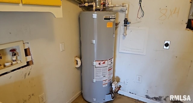 90 Carlock Rd, Murphysboro, IL 62966 - utilities featuring water heater