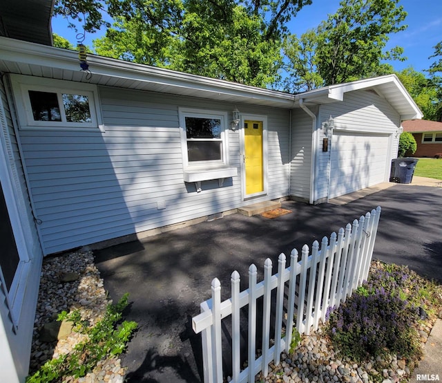 219 Oak Tree Ave, Salem, IL 62881 - photo 33