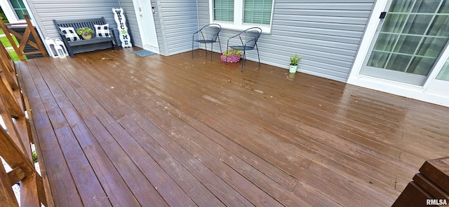 401 E 5th St, Mount Carmel, IL 62863 - view of deck