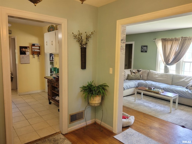 1806 Pace Ave, Mount Vernon, IL 62864 - hallway featuring light wood finished floors and baseboards