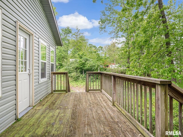 2234 Cascade Ln, Centralia, IL 62801 - view of wooden deck