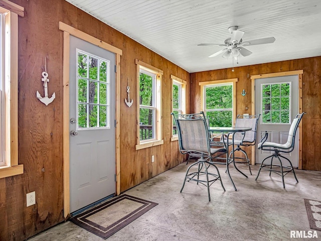 2234 Cascade Ln, Centralia, IL 62801 - sunroom / solarium with plenty of natural light