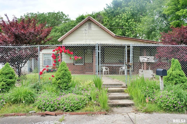 207 Butler St, Metropolis, IL 62960 - view of outdoor structure with fence