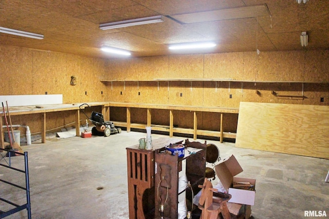 207 Butler St, Metropolis, IL 62960 - misc room featuring a workshop area and concrete floors