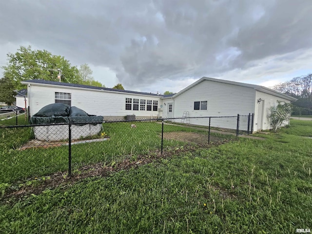 403 E Sycamore St, Kinmundy, IL 62854 - view of back of house