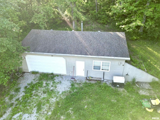 7544 Geranium Rd, Oakdale, IL 62268 - view of garage