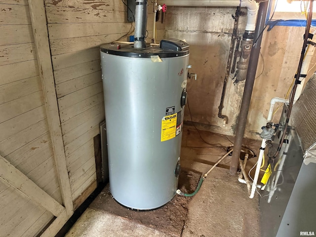 6556 S US-45 Rd, Brookport, IL 62910 - utility room featuring electric water heater