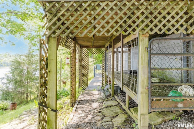 2560 Egyptian Hills Dr, Creal Springs, IL 62922 - view of wooden terrace