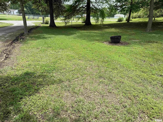 405 S Park Ct, Percy, IL 62292 - view of grassy yard