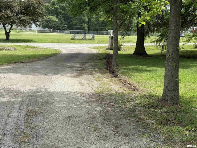 405 S Park Ct, Percy, IL 62292 - view of home's community with curved driveway