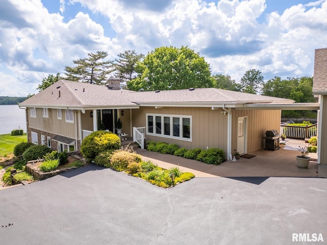 12687 N Shoreland Dr, Marion, IL 62959