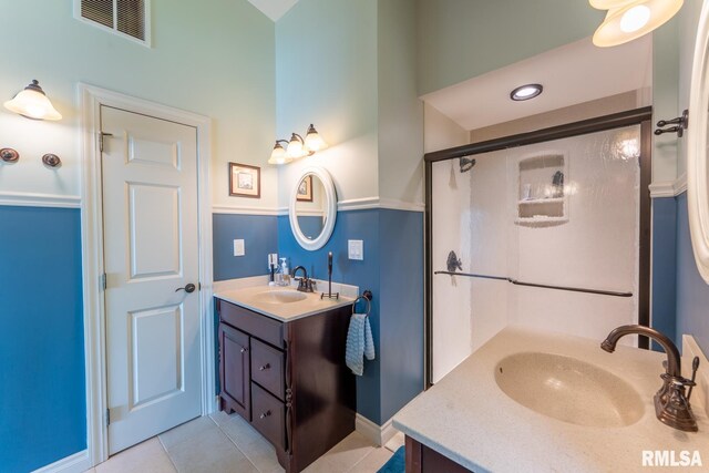 12687 N Shoreland Dr, Marion, IL 62959