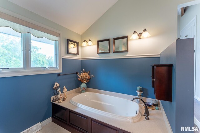12687 N Shoreland Dr, Marion, IL 62959