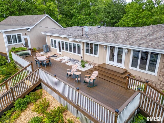 12687 N Shoreland Dr, Marion, IL 62959