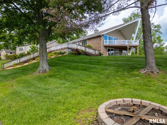 12687 N Shoreland Dr, Marion, IL 62959