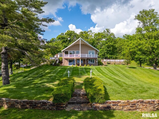12687 N Shoreland Dr, Marion, IL 62959