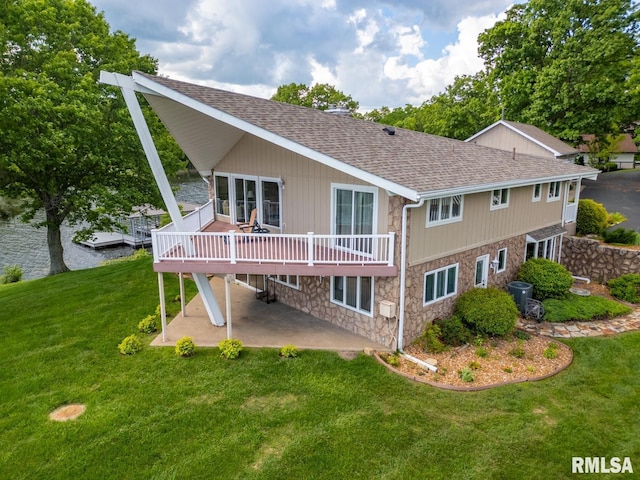 12687 N Shoreland Dr, Marion, IL 62959