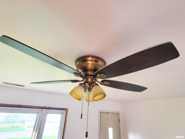 225 Hickory St, Flora, IL 62839 - photo 11