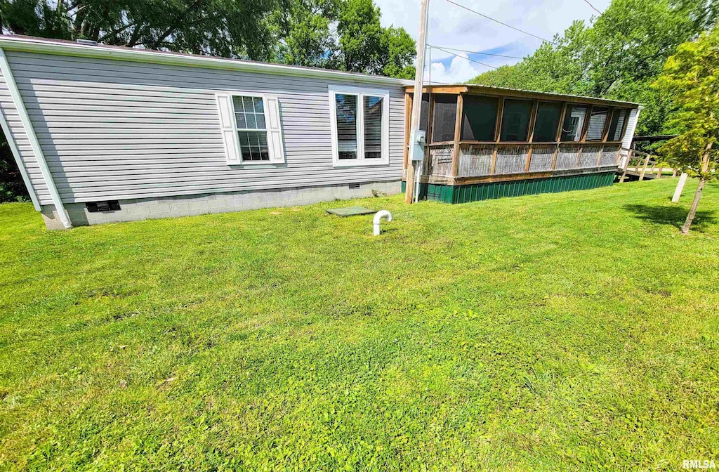 1011 Clan St, Flora, IL 62839 - photo 1