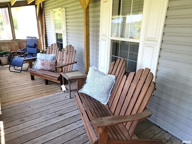 1011 Clan St, Flora, IL 62839 - view of deck