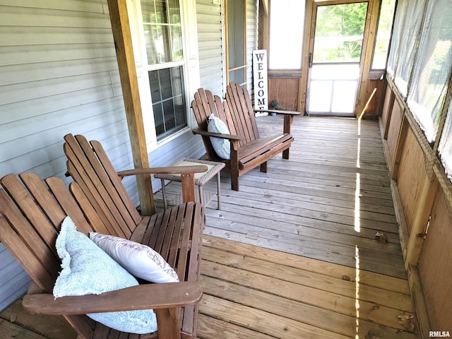 1011 Clan St, Flora, IL 62839 - view of sunroom