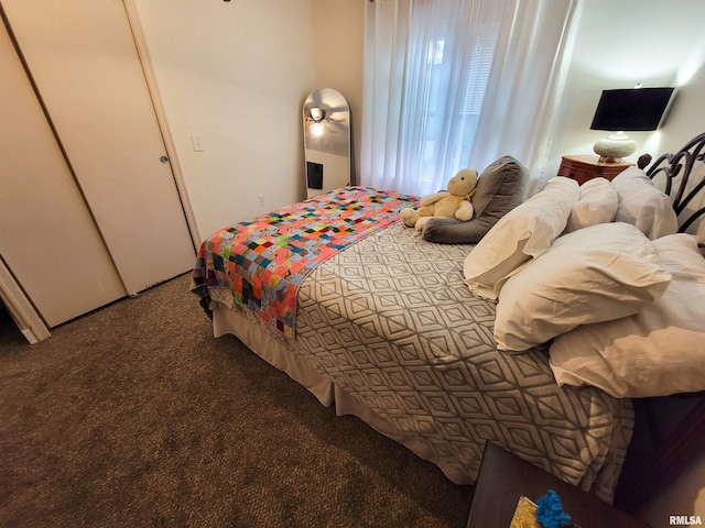 214 W 12th St, Flora, IL 62839 - view of carpeted bedroom