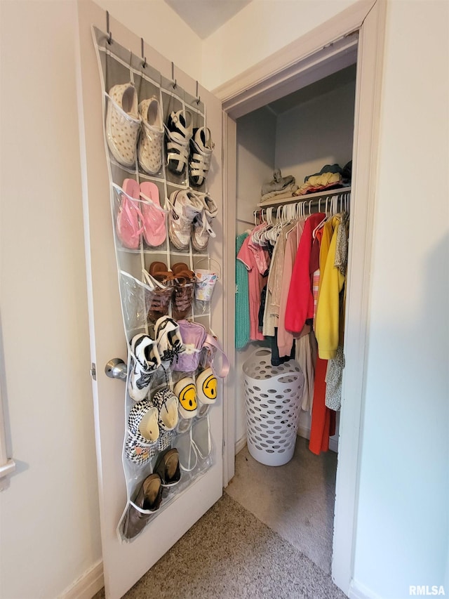 214 W 12th St, Flora, IL 62839 - view of closet