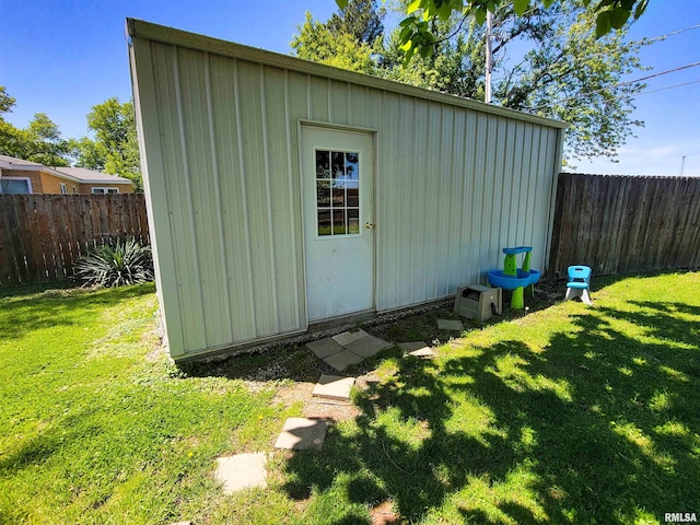 214 W 12th St, Flora, IL 62839 - view of outbuilding with an outbuilding