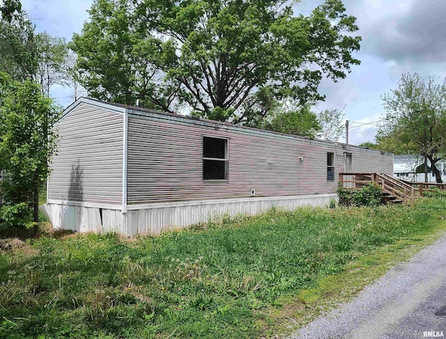 450 W Harrison St, Carrier Mills, IL 62917 - view of property exterior