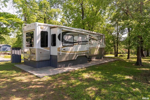 540 Kendall Ln, Marion, IL 62959 - view of outdoor structure featuring view of scattered trees