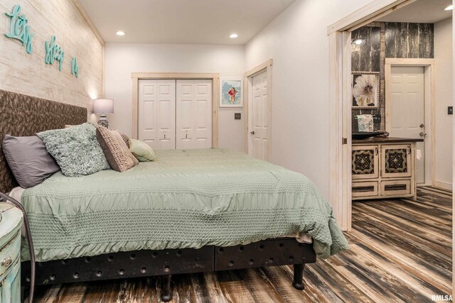 540 Kendall Ln, Marion, IL 62959 - bedroom featuring wood finished floors, a closet, and recessed lighting