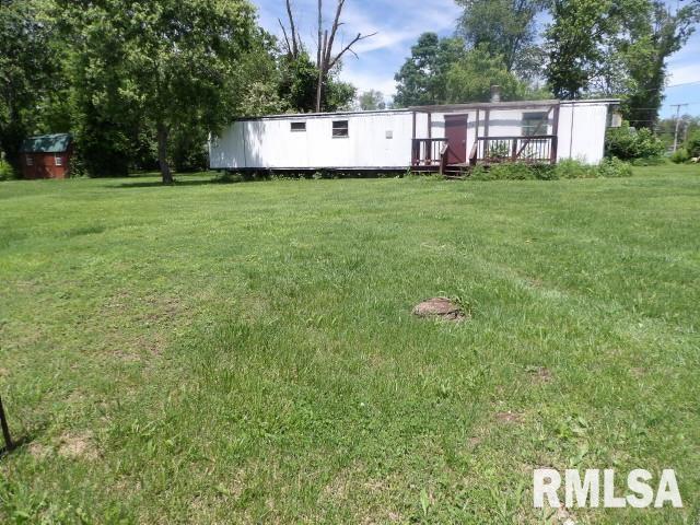 509 E Walnut St, Carrier Mills, IL 62917