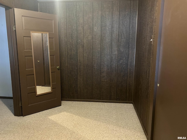 401 W 11th St, Christopher, IL 62822 - detailed view of carpet and wooden walls