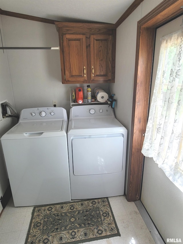 3614 S Hotze Rd, Salem, IL 62881 - laundry area with separate washer and dryer, cabinet space, and light flooring