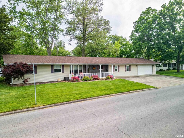 1103 W Boone St, Salem, IL 62881 - full bath with a stall shower, baseboards, and toilet