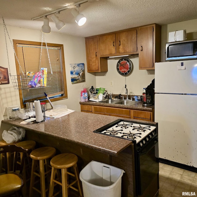 000 Flint Rd, Louisville, IL 62858