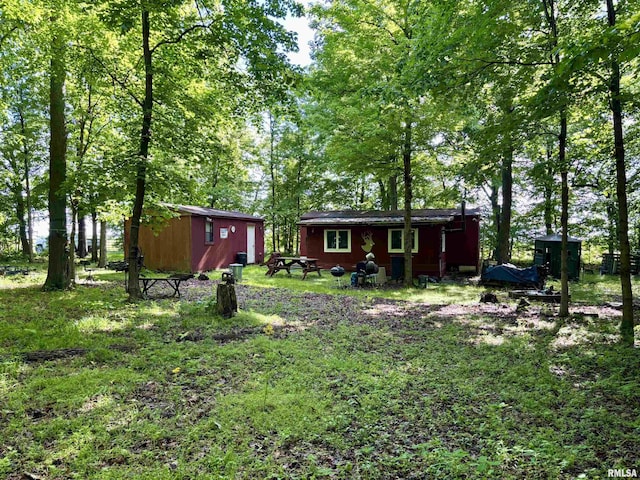 000 Flint Rd, Louisville, IL 62858