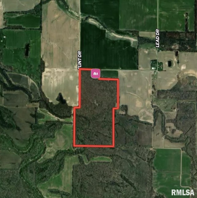 000 Flint Rd, Louisville, IL 62858