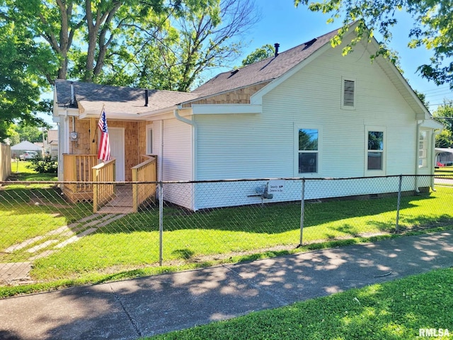 901 Catherine St, Metropolis, IL 62960 - view of side of property with crawl space and a shingled roof