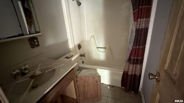 102 Stable Dr, Carterville, IL 62918 - bathroom featuring vanity, shower / bath combination with curtain, tile patterned floors, and toilet