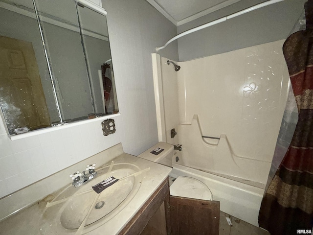 102 Stable Dr, Carterville, IL 62918 - full bath with bathing tub / shower combination, vanity, crown molding, and toilet