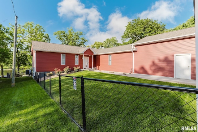 11782 Driftwood Dr, Marion, IL 62959 - view of front facade featuring cooling unit