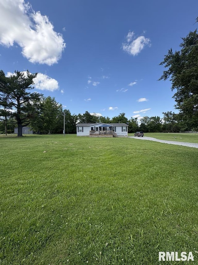 17227 Number 9 Blacktop Blacktop, West Frankfort, IL 62896 - manufactured / mobile home featuring a front yard
