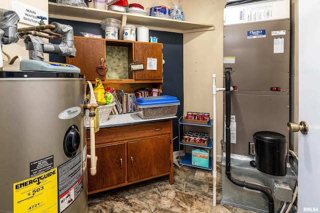 415 E Reichert Dr, Marion, IL 62959 - utility room featuring water heater