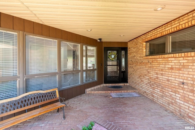 415 E Reichert Dr, Marion, IL 62959 - view of property entrance