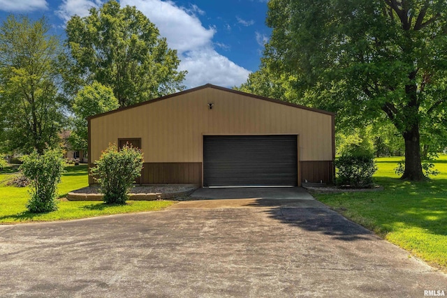 415 E Reichert Dr, Marion, IL 62959 - view of detached garage