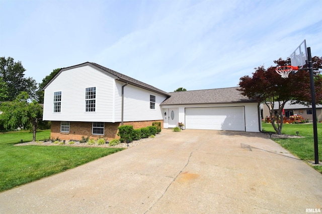3100 Mulberry Ave, Mount Vernon, IL 62864 - tri-level home featuring a front yard and brick siding